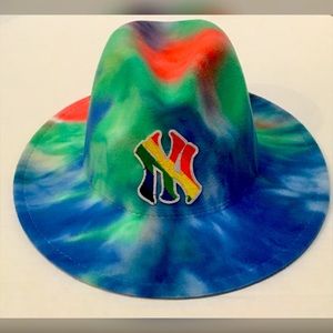 Unisex Multi Color NY Fedora Hat🌹